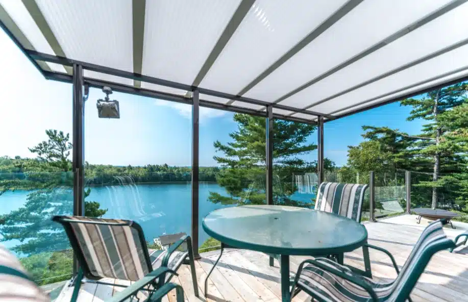 toiture-acrylique-patios-sunspace-quebec-13