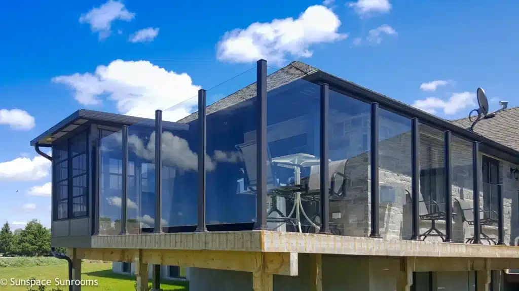 rampes-modernes-verre-sans-main-courante-sunspace-quebec-130